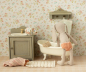 Preview: Maileg Miniatur Toilette für Hasen