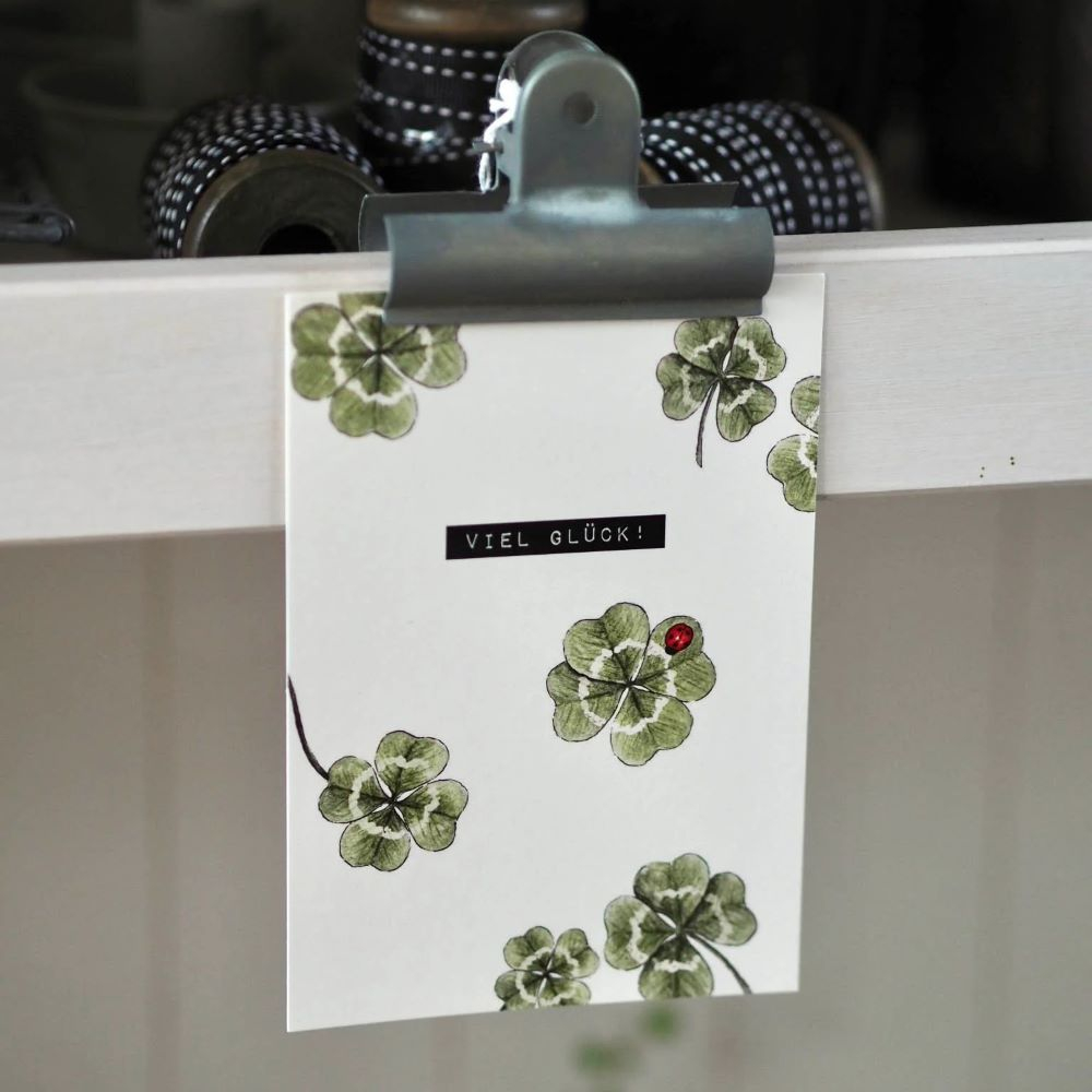 Postkarte Aquarell mit Kleeblatt und Marienkäfer "Viel Glück" von Frollein Lücke