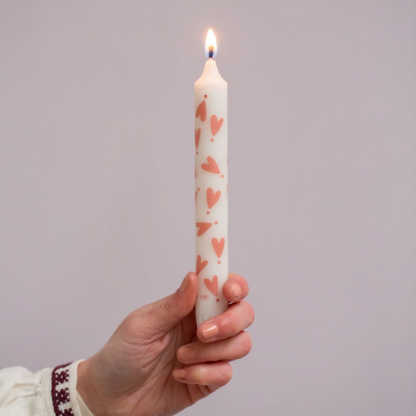 Stabkerze mit Herzen - puder